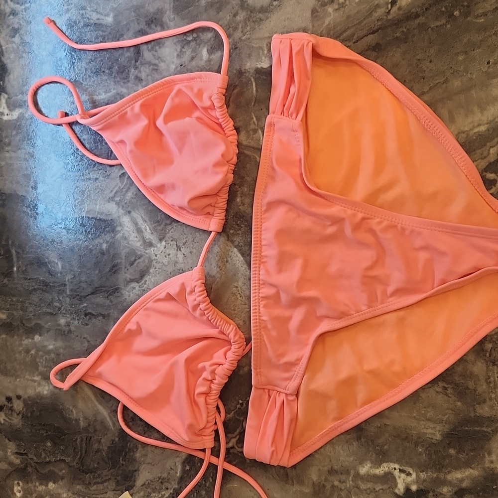 Salmon bikini